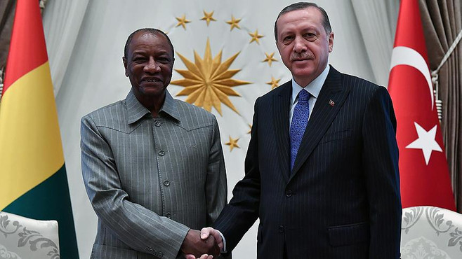 Erdoğan Gine Cumhurbaşkanı Conde ile görüştü