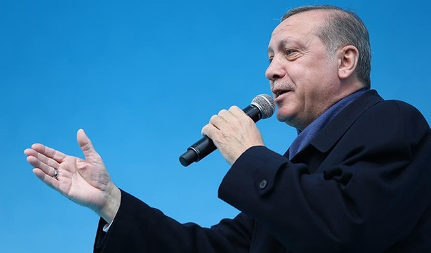Erdoğan: Evetle hayırı aynı kefeye koyamam