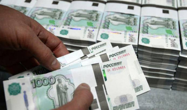Rusya bütçesinin net fazlalığı 350 milyar rubleyi aştı