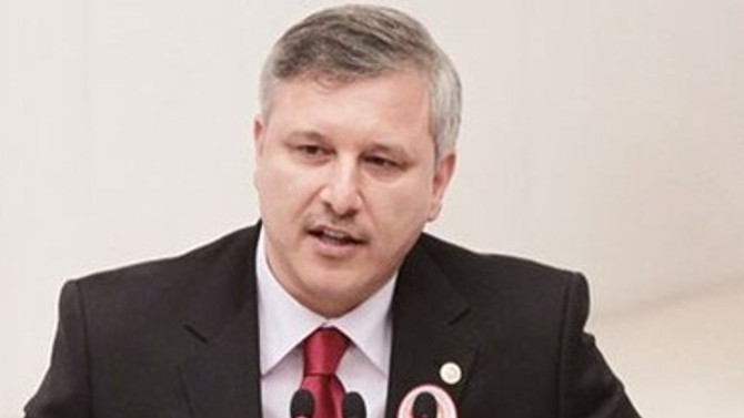 Çetin, AK Parti'den istifa etti