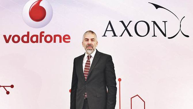 VODAFONE AXON ile ilgili görsel sonucu