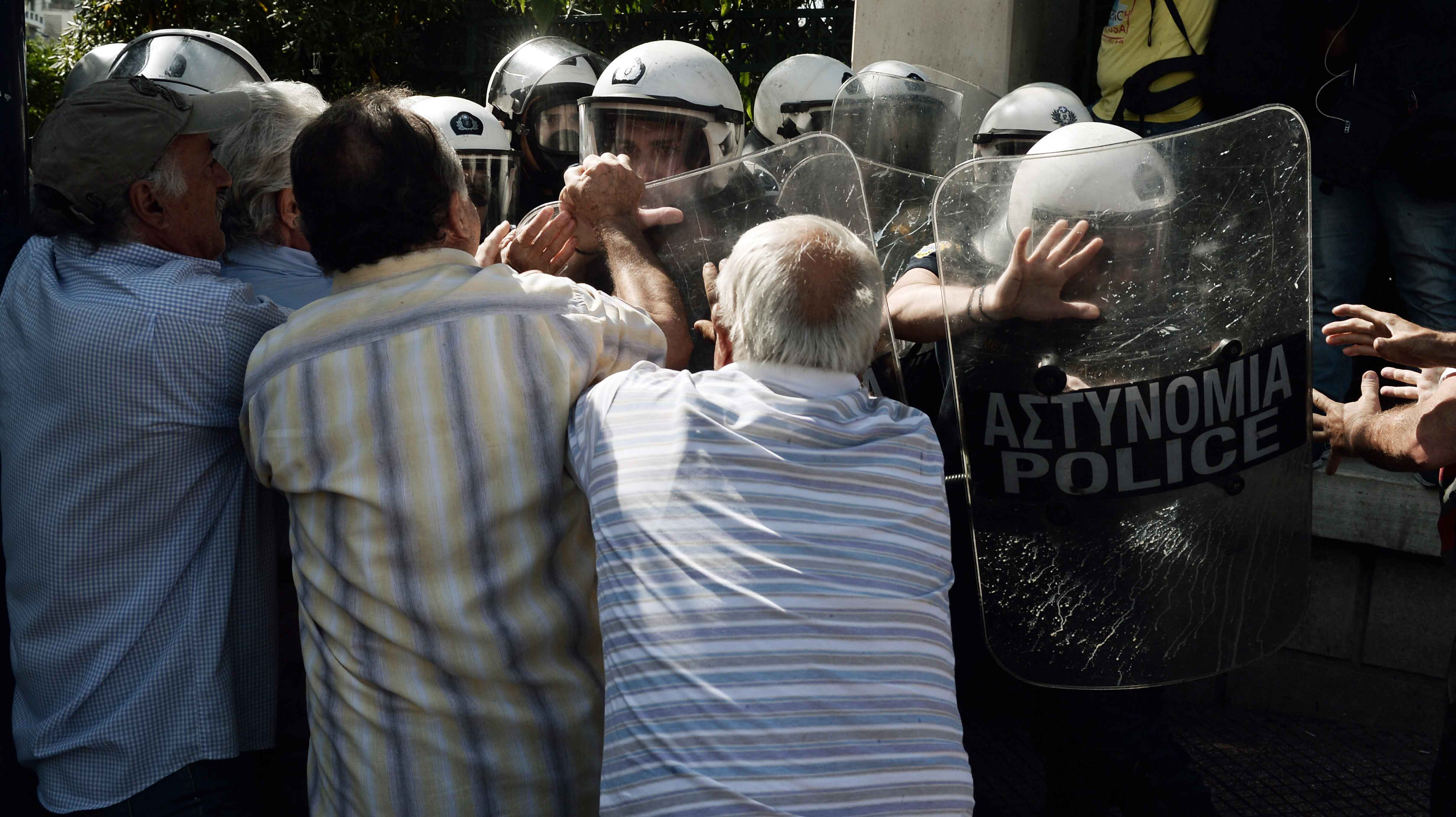 Yunanistan'da 'emekli' krizine çözüm aranıyor