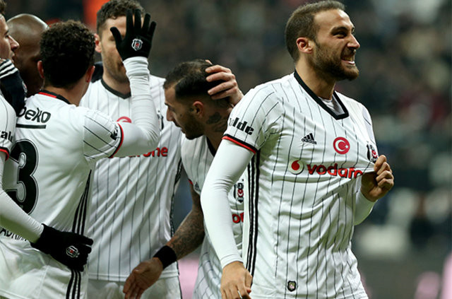 Olympiakos Beşiktaş maçı için  ilk 11'ler netleşti