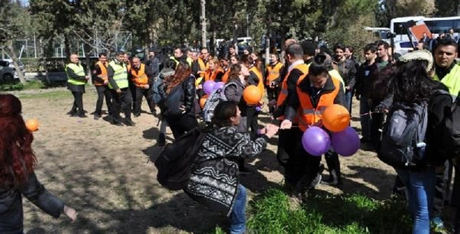 Ege Üniversitesi’nde 'balon' kavgası