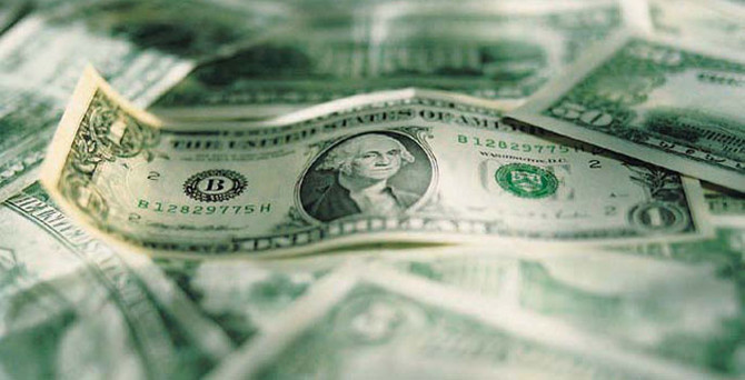Dolar küresel çapta değerlendi
