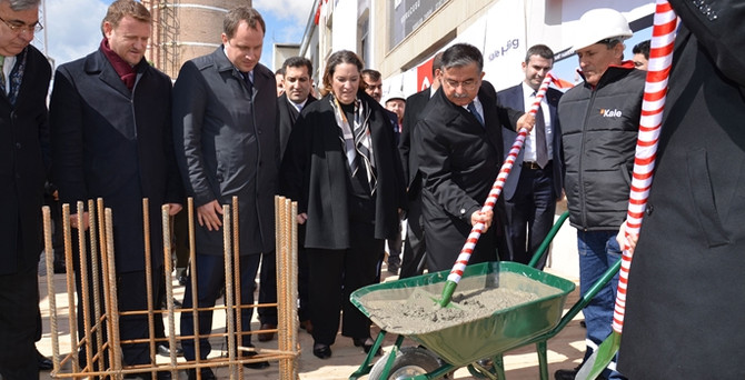 Kale’den zaferin 100’üncü yılında geleceği inşa eden 2 yatırım