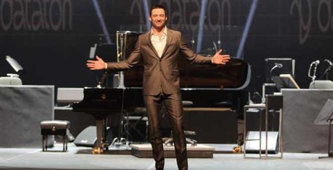 Hugh Jackman İstanbul şovunu iptal etti