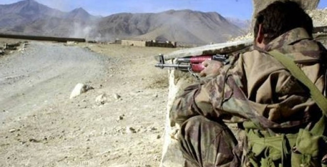 Pakistan, Taliban'ı vurdu