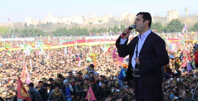 'Yönetenler barış istemiyor diye...'