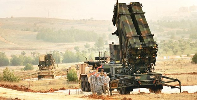 Esad füze attı, patriot uyudu!
