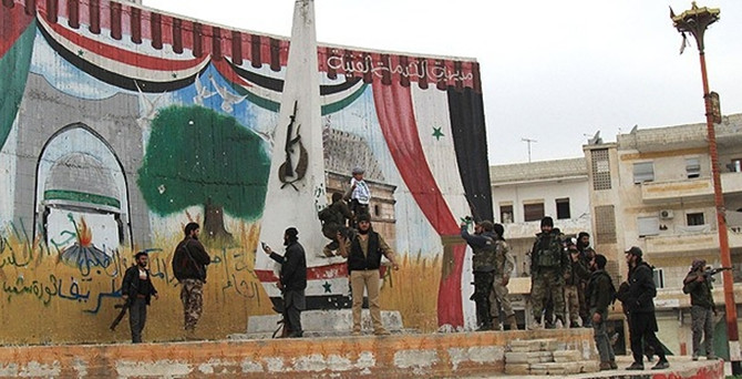 İdlib kenti El Nusra'ya geçti