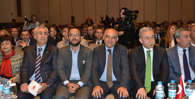 “Şirketler de kendi ihracat hedefini belirlemeli"