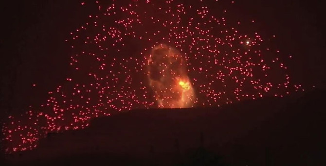 Arap uçakları başkenti vurdu: 40 sivil öldü