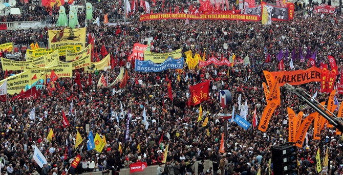 1 Mayıs'ta Sıhhiye Meydanı'nda olacaklar