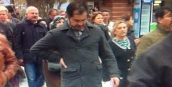 Valinin azarladığı öğretmen protestoda öldü