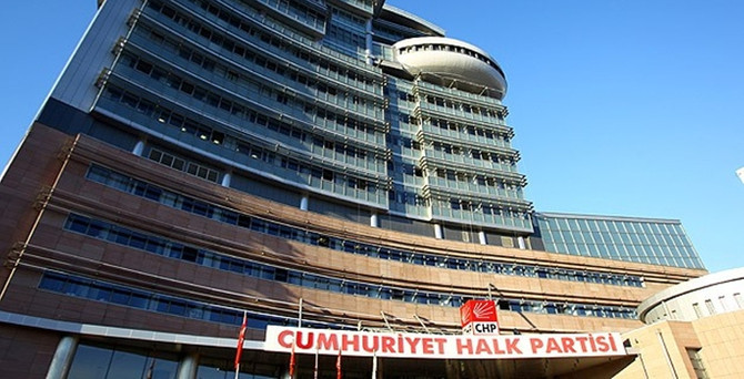 CHP'den tepki istifaları