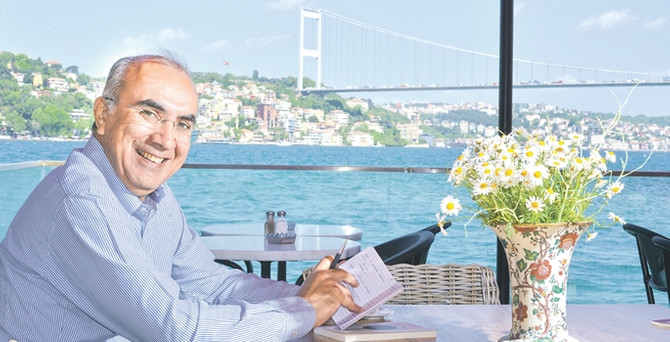 Yol buzlu, kısa ve hızlı adımla yürümeli