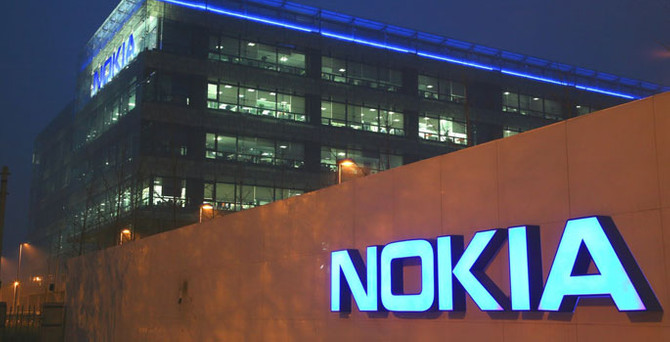 Nokia, Alcatel-Lucent'i almaya yakın