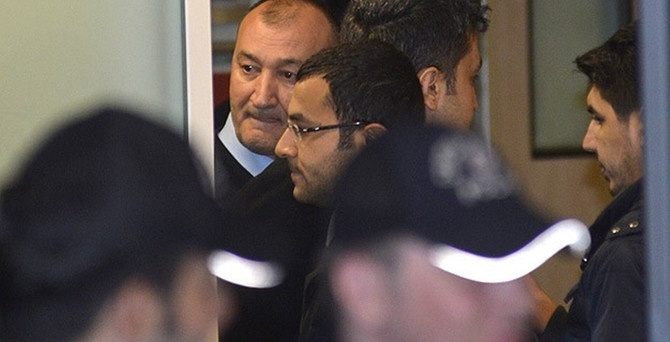 27 polise tutuklama talebi