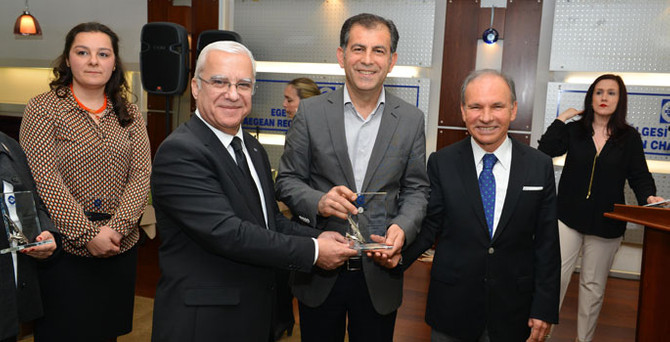 Sedat Alp’e EBSO’dan ödül