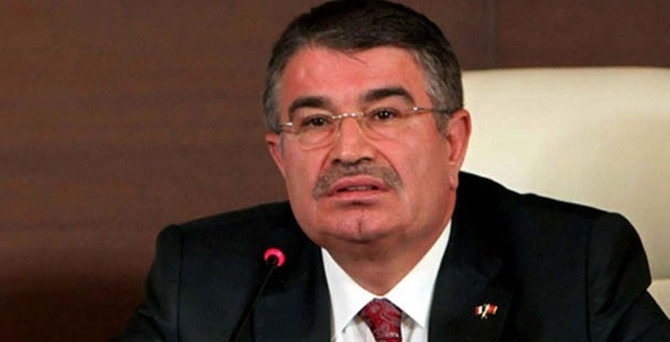 İdris Naim Şahin kurduğu partiden istifa etti
