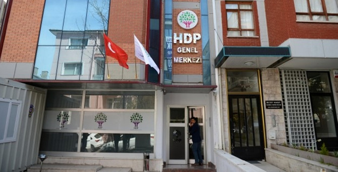 HDP Genel Merkezine saldırıda 2 gözaltı