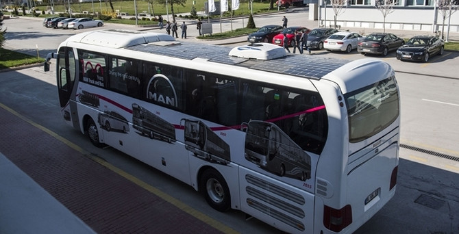 Türkiye'nin ilk "güneş otobüsü" yollara çıktı