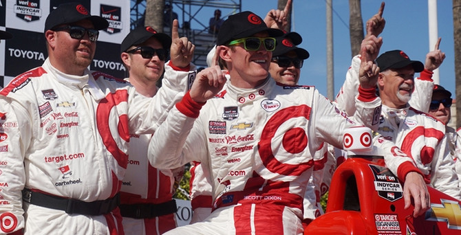 Long Beach'te zafer Dixon'ın oldu