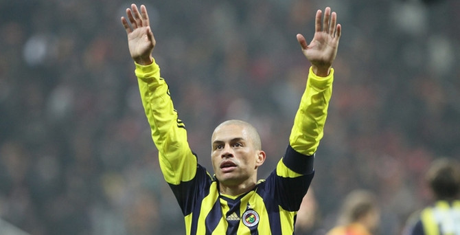 Alex yıllar sonra Saracoğlu'nda