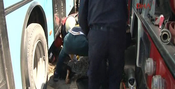 İstanbul'da halk otobüsü 2 kadını ezdi!