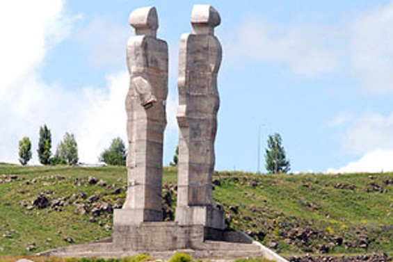 'Ucube heykel' yıkılıyor