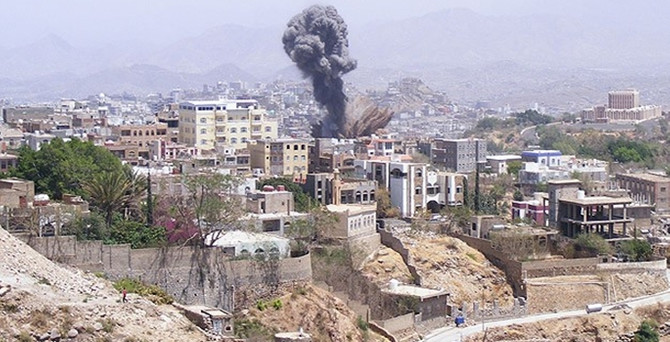 Yemen'de hava saldırıları yeniden başladı