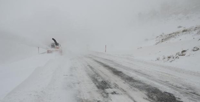 Antalya - Konya Karayolu kar nedeniyle kapandı!