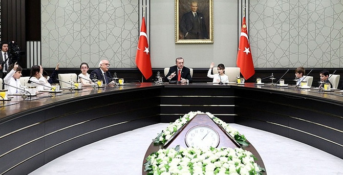 Cumhurbaşkanı Erdoğan, Saray'da ilk kez çocukları ağırladı