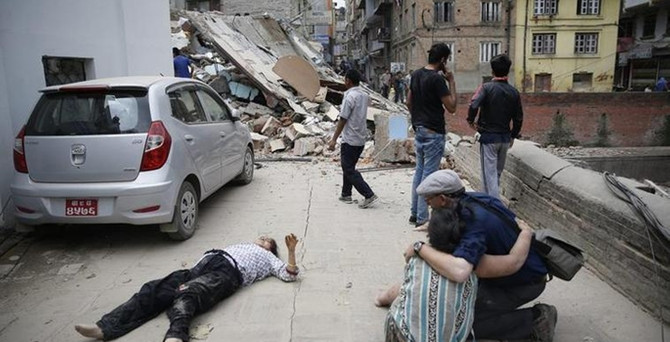 Türklerin de bulunduğu 242 kişi THY uçağıyla Nepal'den dönüyor