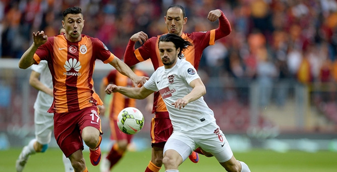 Galatasaray yeniden liderliğe yükseldi