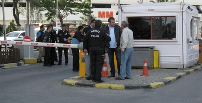 İzmir'de TCDD Vakfı'nın otoparklarına mühür