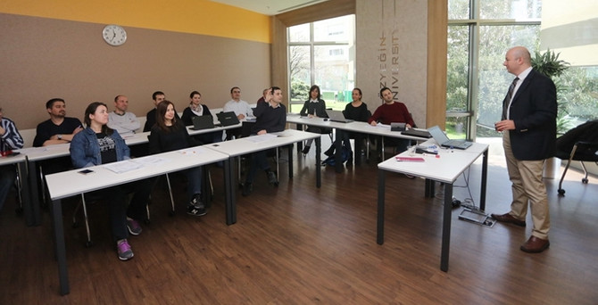 Geleceğin inovatif sektörel uzmanları yetiştiriliyor