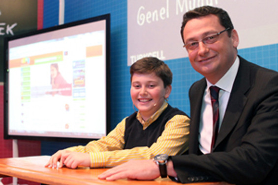 Turkcell'in 'dijital okul'u açıldı