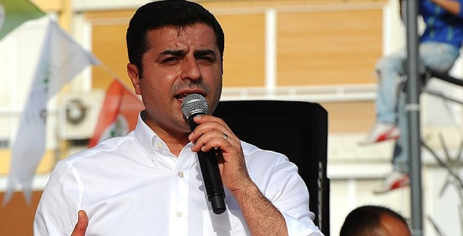 Demirtaş: 7 Haziran'da pencereye bile çıkamayacaklar