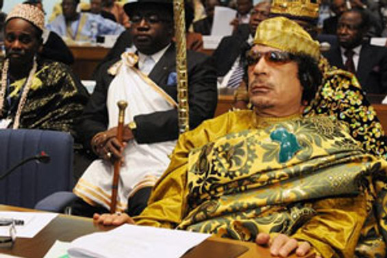 AB, Kaddafi'ye 'derhal çekil' diyecek