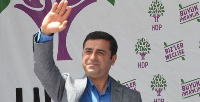 Demirtaş: Cumhurbaşkanı değil, açılıştan sorumlu müdür