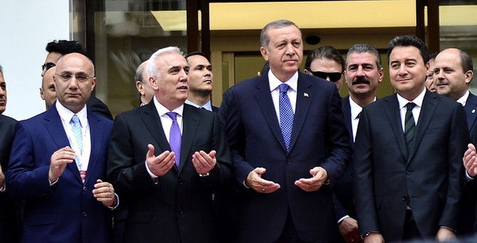 Ziraat Katılım Bankası açıldı