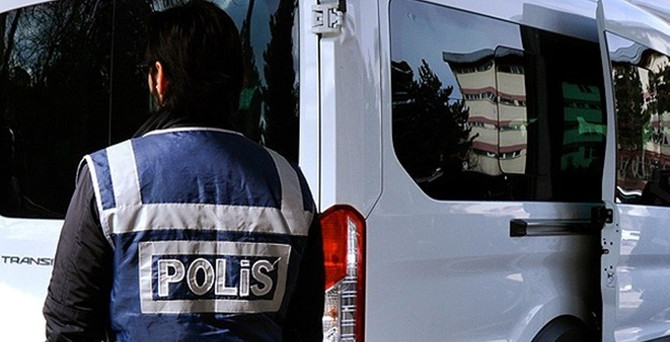 İzmir'de polis şüpheli kovalamacası