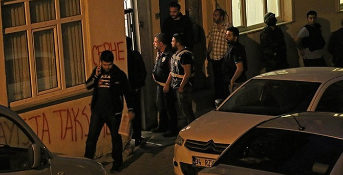 İstanbul'un 8 ilçesinde operasyon!