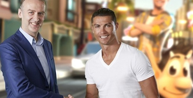 Hugo, Ronaldo'yla dönüyor