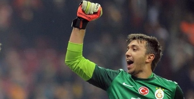 Muslera 'Ada' yolunda