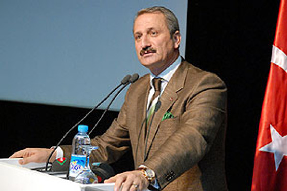 ”Tek haneli enflasyon hedefine bağlıyız”