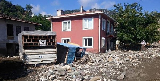 Çorum'da sel meydana geldi