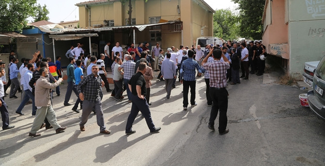Diyarbakır saldırısına 14 tutuklama